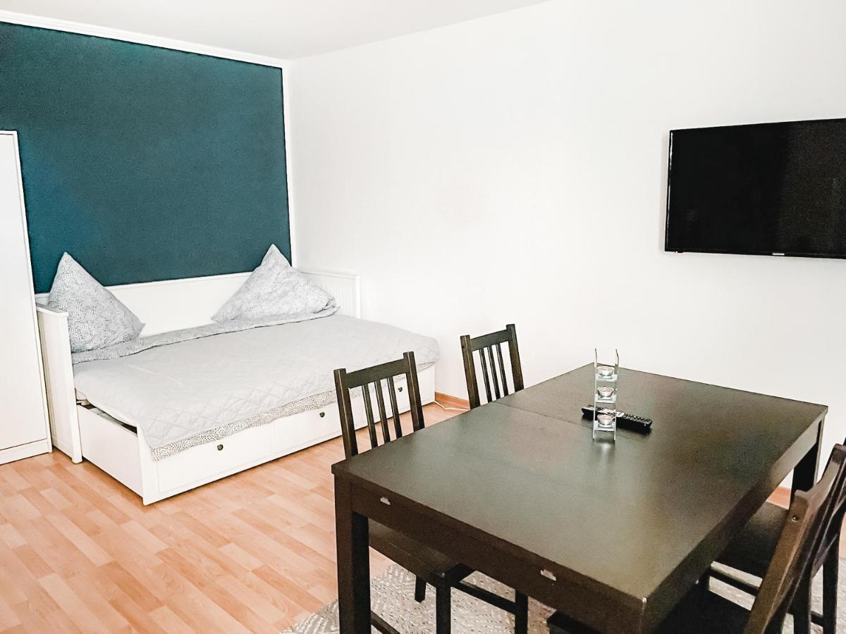 Schoene Wohnung, Eigene Terrasse, Privater Parkplatz, Wi-Fi, Waschmaschine, 3P Хемніц Екстер'єр фото