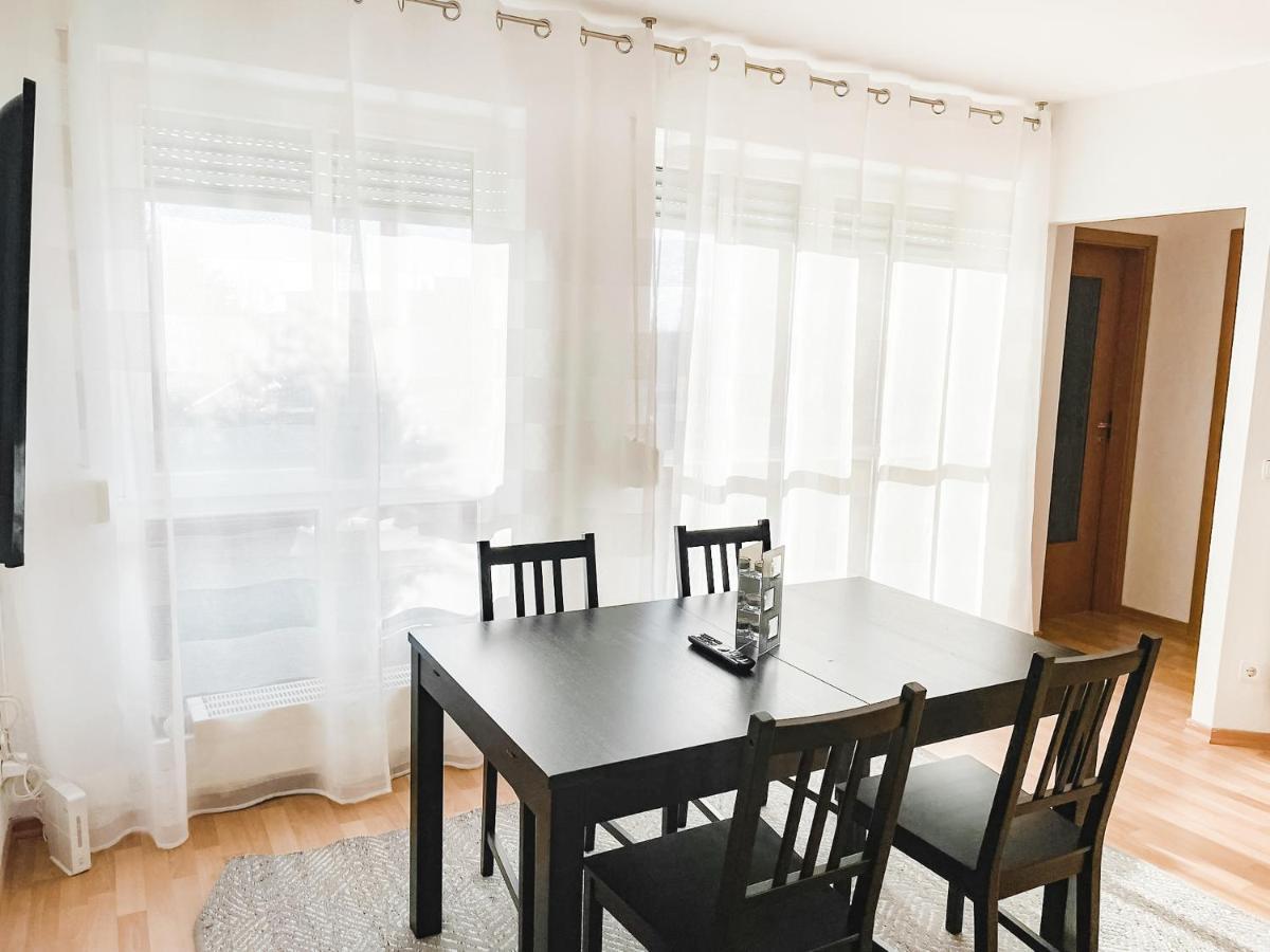 Schoene Wohnung, Eigene Terrasse, Privater Parkplatz, Wi-Fi, Waschmaschine, 3P Хемніц Екстер'єр фото
